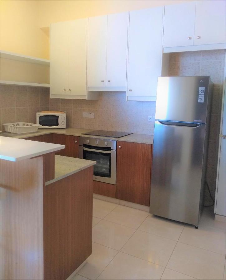 T&E Apartment Larnaca Exterior photo